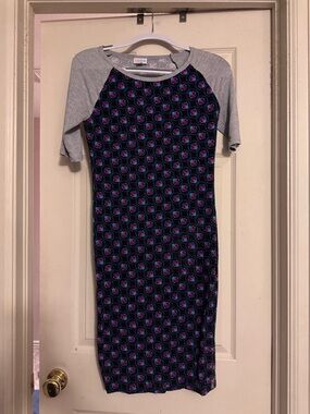 LuLaRoe Julia Black Dress w/ Gray Raglan Sleeves and Pink & Blue Circular Print